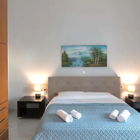 Private Spacious Apartment-2